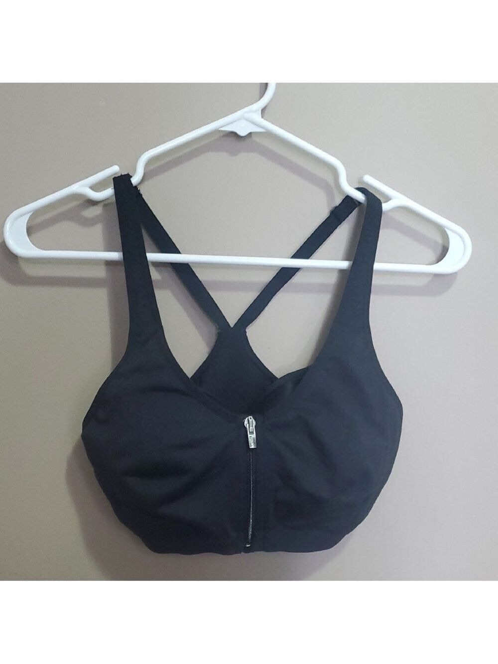 Victoria Secret Knock Out Sports Bra Black Size 32D